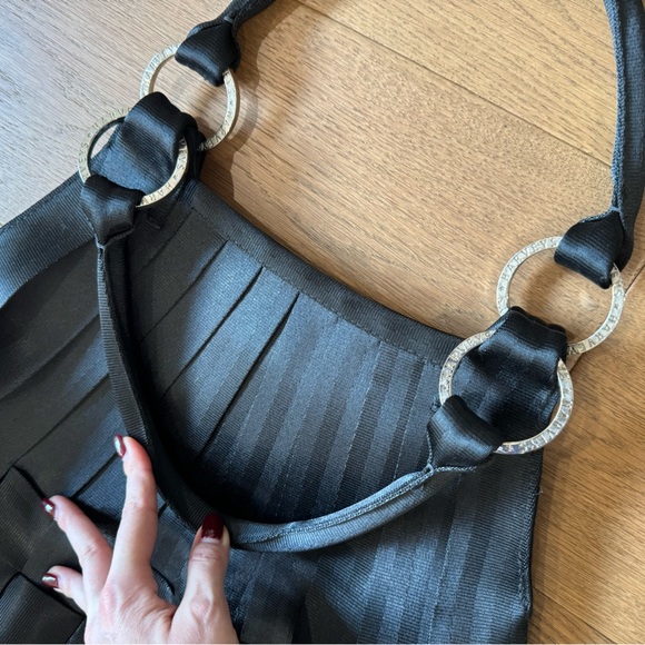EUC Harveys Seatbelt Bag - Large Stella Tote - Black - Picture 6 of 12